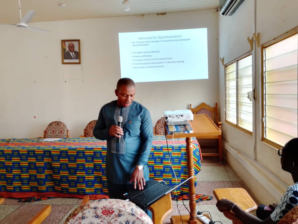 The Human Resource Manager Mr. Henry Yevu presenting on the Local Government Structures at the Workshop